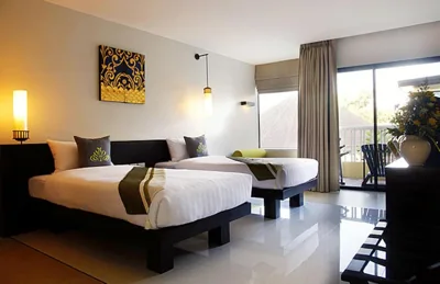 Deluxe-Doppel- oder Zweibettzimmer mit Poolblick — Palmyra Patong Resort Phuket